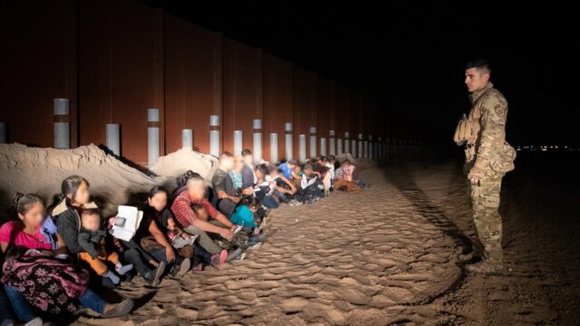 Trump Orders Agencies to Stop Taxpayers’ Funding for Illegal Migrants