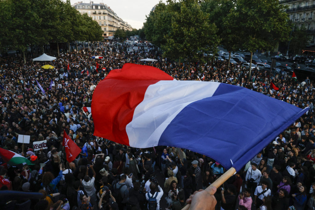 Ban on Front-Runner Marine Le Pen is ‘Nail in the Coffin of French Democracy’