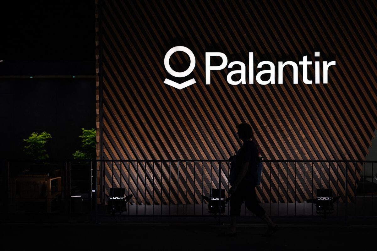 Palantir: The Intersection of Government and Corporate Power