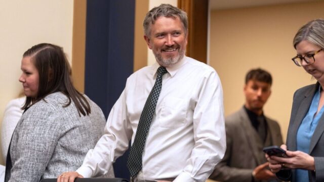 Arizona Special Election Secures Thomas Massie Enough Signatures for Epstein Disclosure Vote