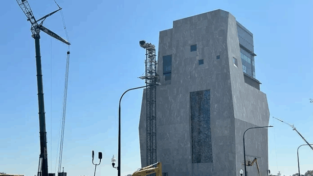 Obama’s $1 Billion Presidential Library Looks Like a Tower of Doom