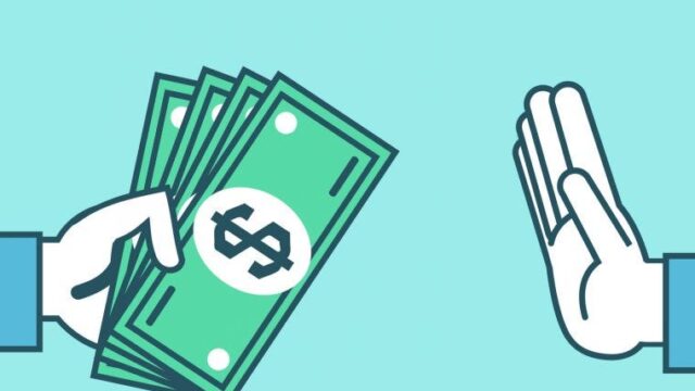 First Major Risks of a Cashless Society