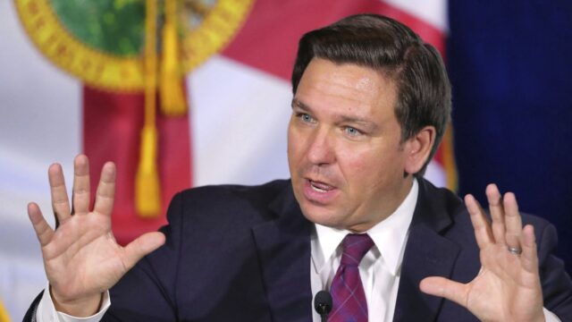 DeSantis Swivels Hard in His 2028 Pitch