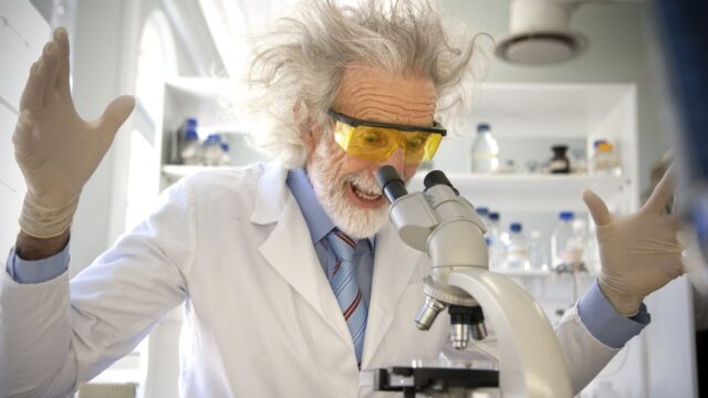 Scientists Quietly Pitching Cloned Human Bodies to Transfer Your Brain Into