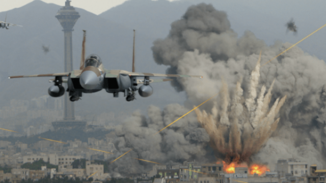 Col. Macgregor: U.S. May Attack Iran This Weekend